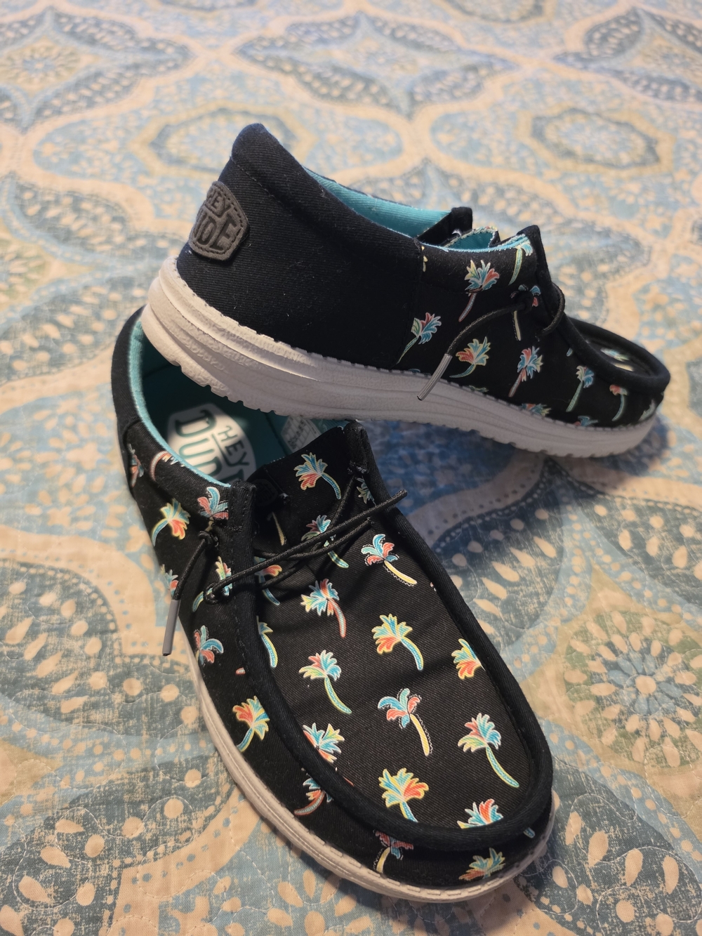 Hey Dude Wally Funk Party Palm Mens 7 Black Tropical Palm Tree Slip Ons